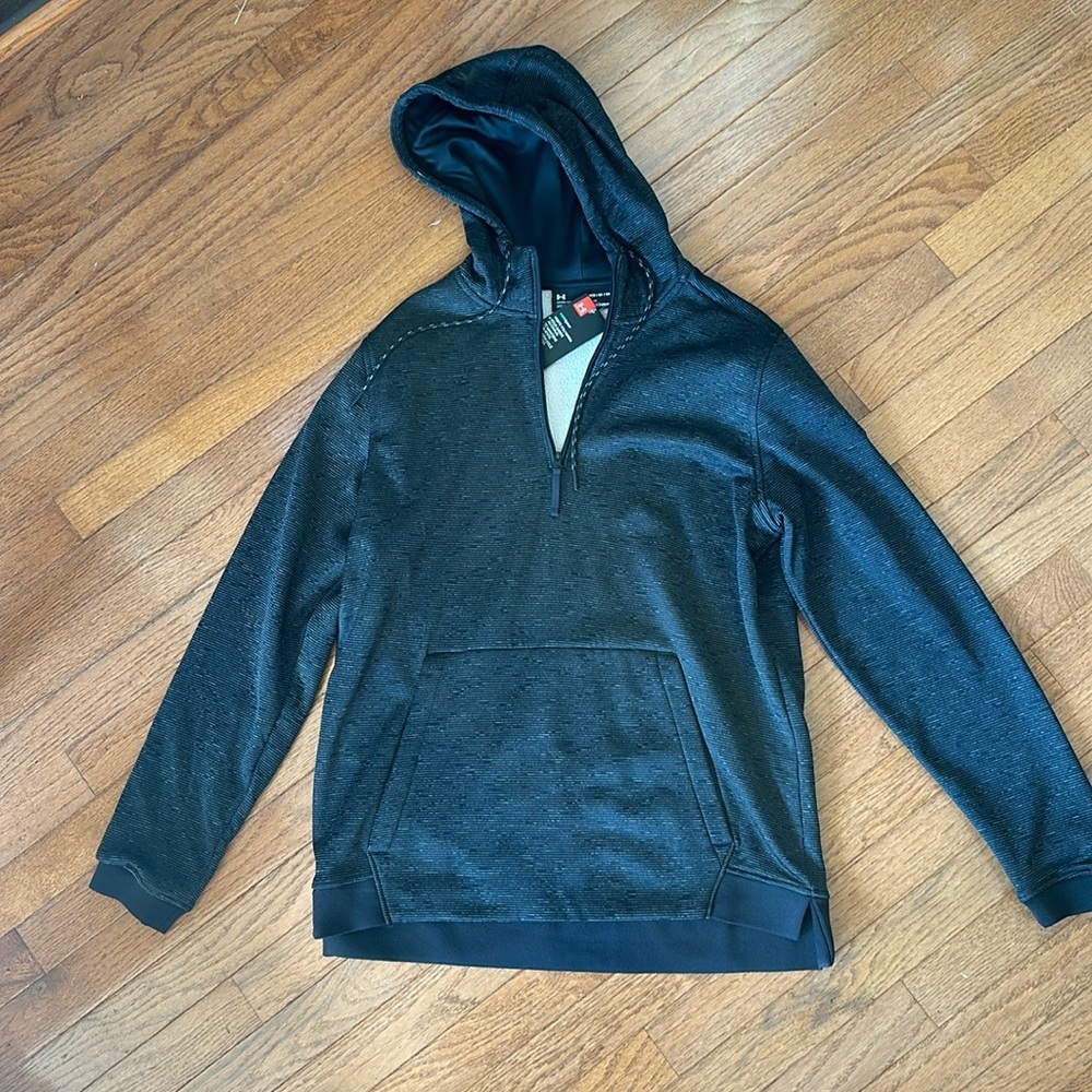 Under Armour Mens fleece lined fitted Hoodie Medium NWT